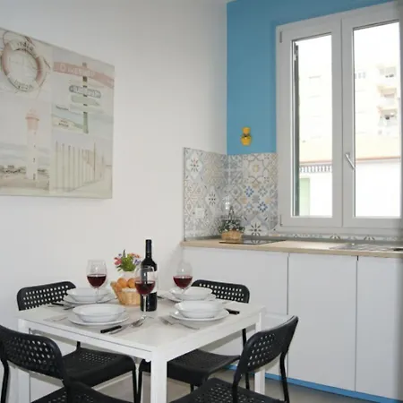 Castiglioncello Blue Nest